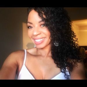 Meet your Posher, Shareka